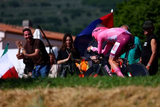 The first ITT of last year's Giro d'Italia did not come until stage 7, where the pink jersey of UAE Team Emirates' rider Pogačar took the win