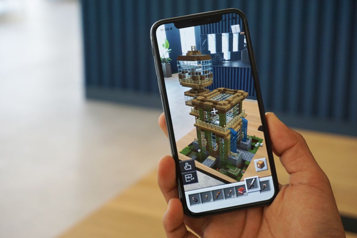 Minecraft Earth's closed beta: This augmented reality needs more