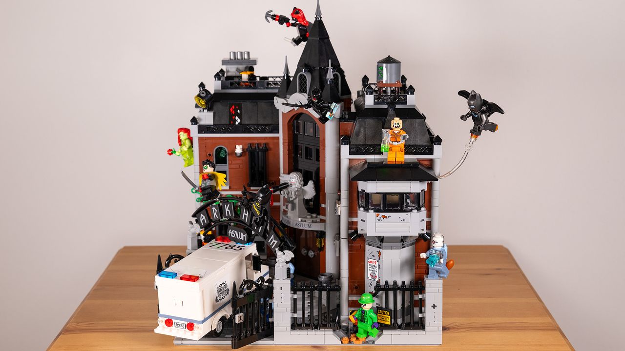 Lego DC Arkham Asylum (#76300) lego set on a neutral background