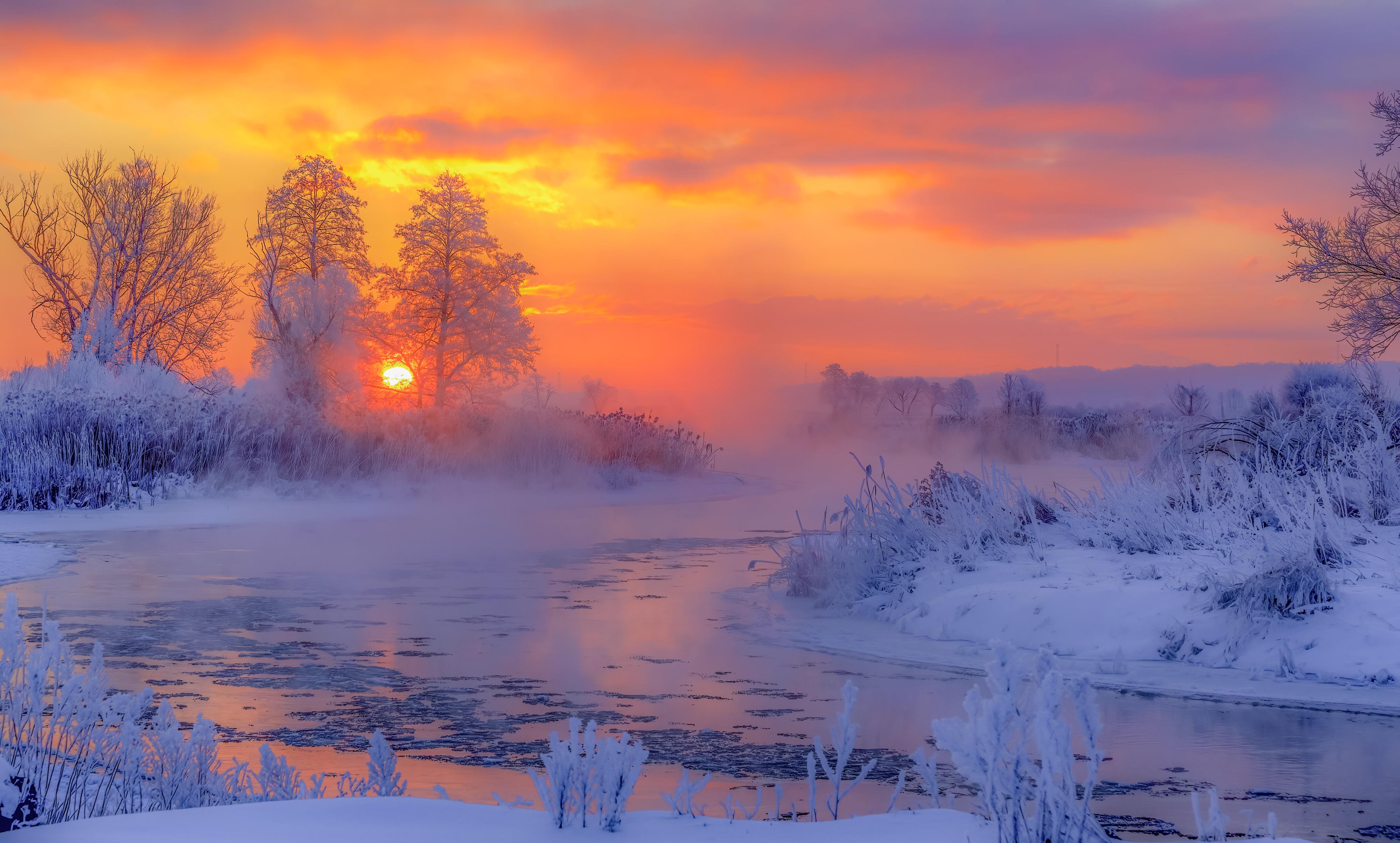 Steamy and stormy: Weather Photographer of the Year opens for public ...