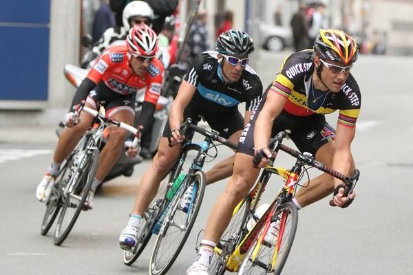 Fabian Cancellara (Team Saxo Bank) stayed near the back with 20 kilometres remaining, waiting to launch his move.