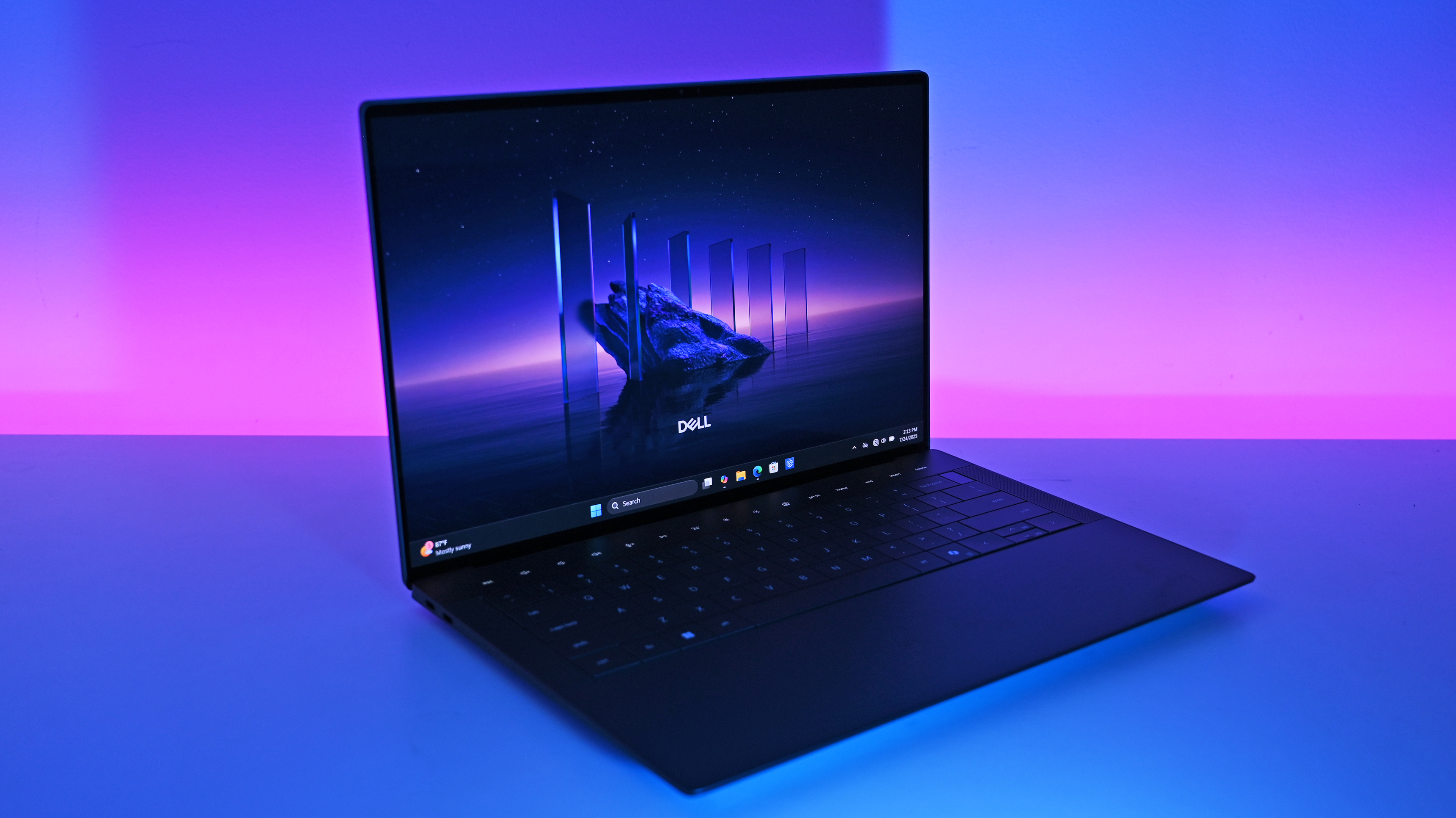 The all-new 2025 Dell 14 Premium replaces last year's Dell XPS 14. Though it looks the same, it has updated internal hardware.