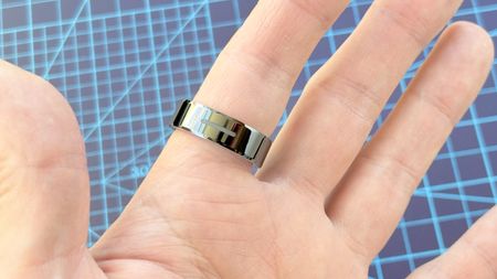 Close-up of the Dreame Smart Ring with health tracking, haptic alerts, and touch controls