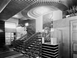 Black and white Art Deco foyer