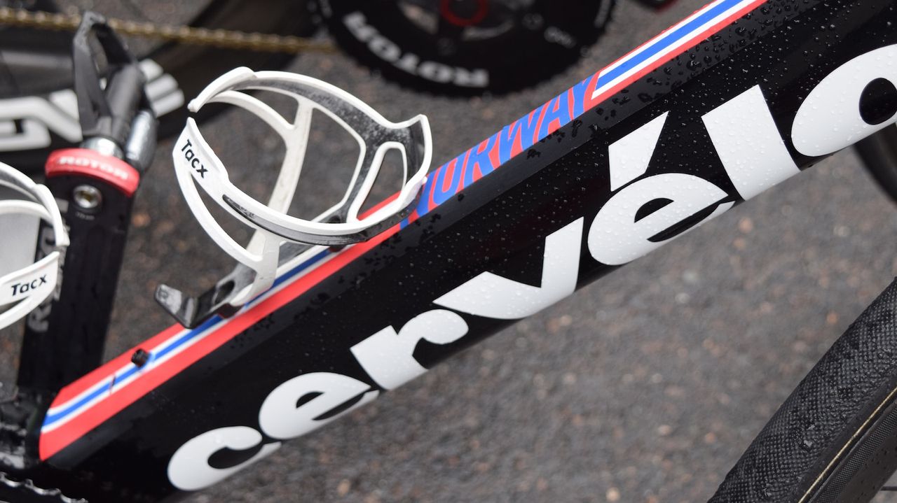 Team Dimension Data are equipped with Tacx Deva bottle cages