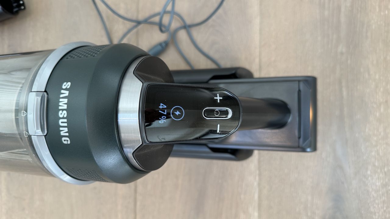 Samsung Jet 85 Pet cordless vacuum on test