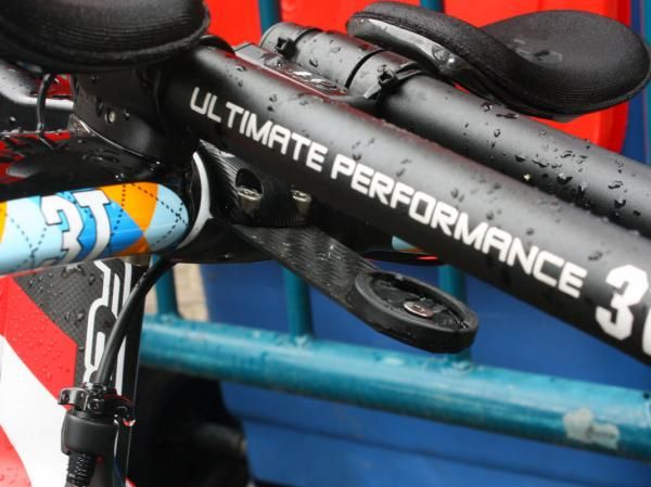 Garmin mechanics continue to surprise us with new ways to attach the team's computers.