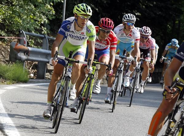 Vincenzo Nibali (Liquigas-Cannondale) in the bunch on stage 17