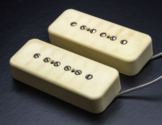 Credit Bare Knuckle Pickups, Blue Note 90 set with aged cream covers