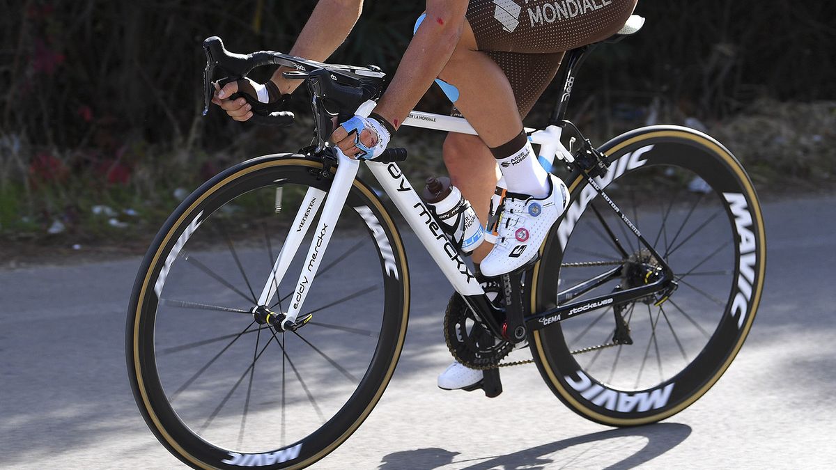 Giro custom tech