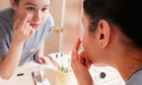 What might be the best news ever for teenagers: Scientists have found a virus that could be used as an efficient zit-fighter.