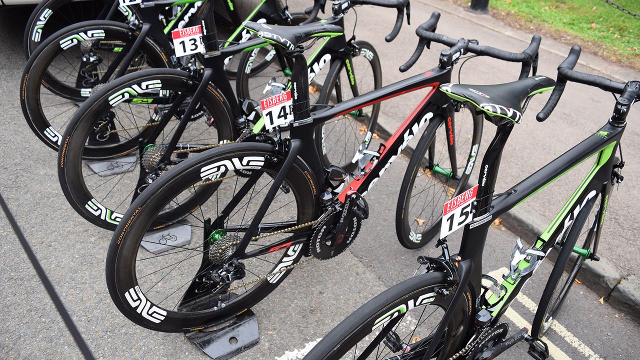 Dimension Data's Scott Thwaites was the only rider on a red Cervelo S5, with the remainder of the team on the usual team issue green finish
