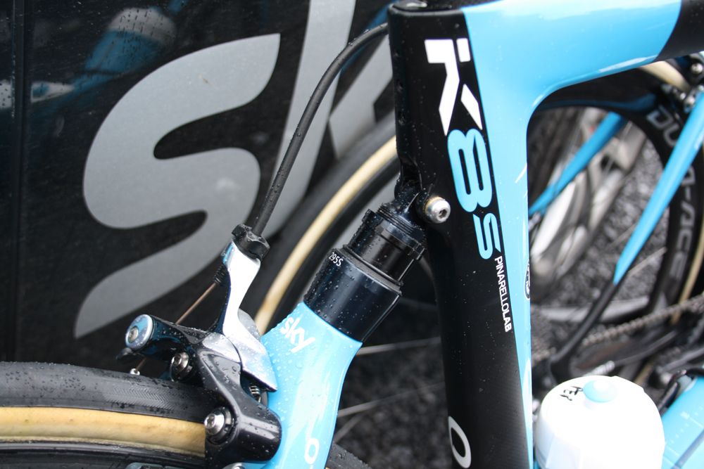 DSS 1.0 &ndash; Dogma Suspension System on the Pinarello DOGMA K8-S