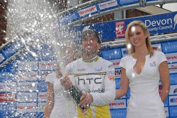 Michael Albasini (HTC - Columbia) remains in the leader's jersey.