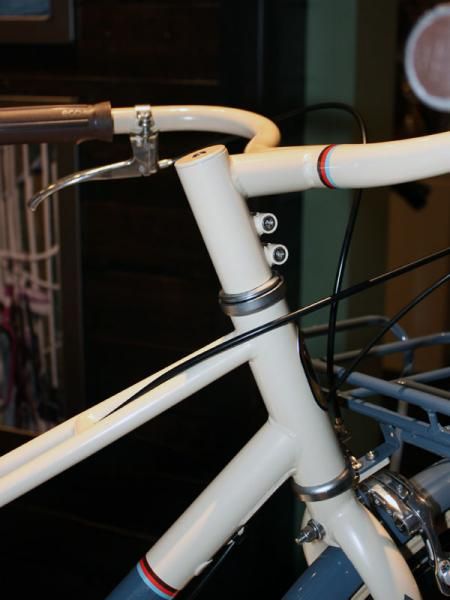The Belleville one-piece bar and stem includes a built-in stem extension.