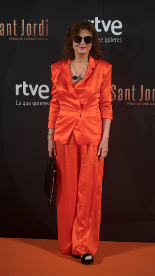 Susan Sarandon attends the red carpet at the "RNE Sant Jordi de Cinematografia" Awards 2023 at Teatre Lliure on April 25, 2023 in Barcelona, Spain
