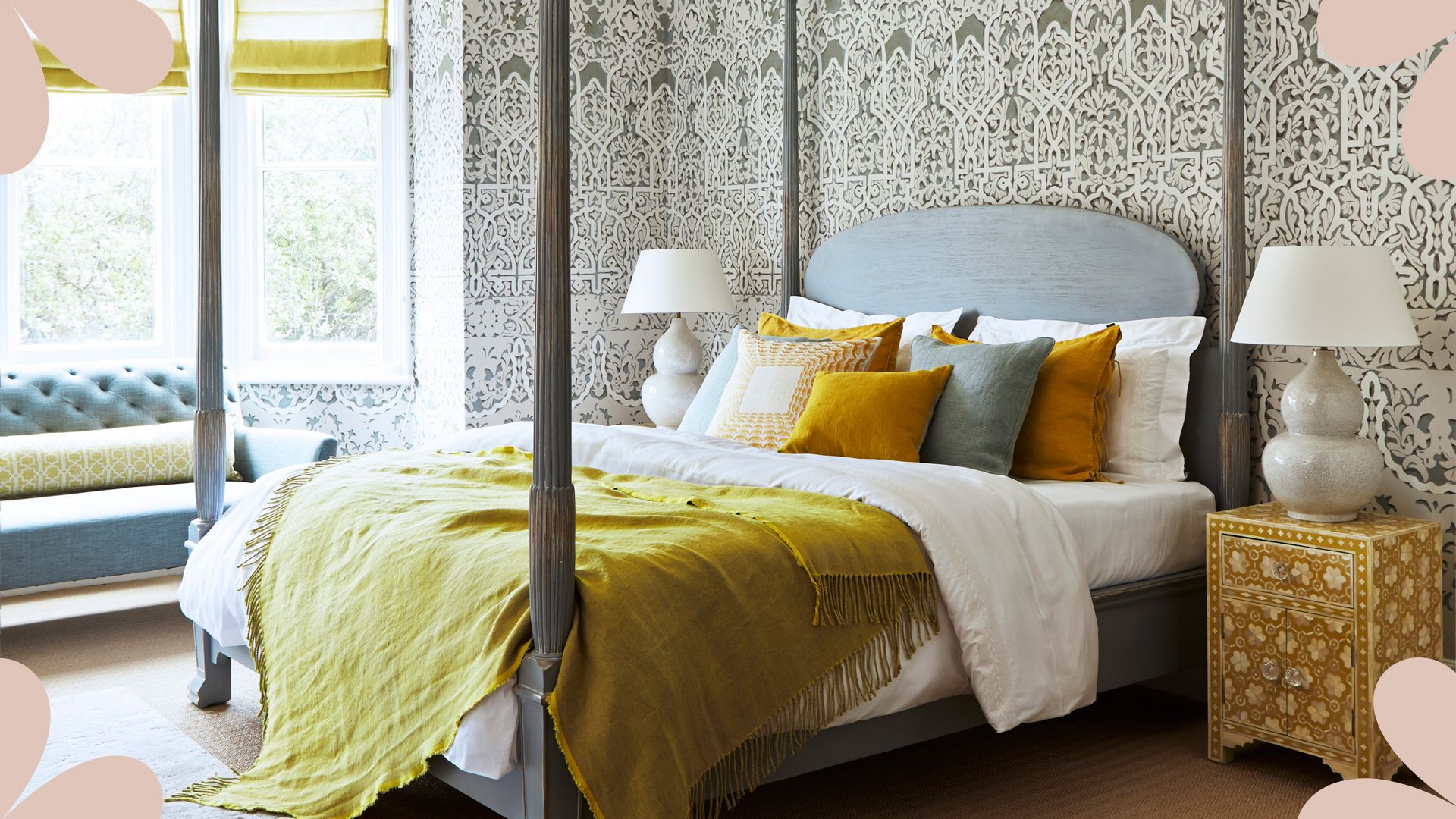 A Feng Shui Expert Explains How to Arrange a Bedroom That Is