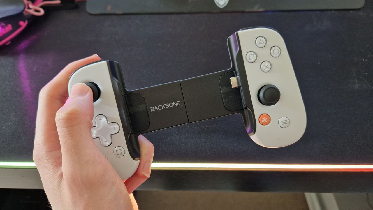 Backbone One PlayStation Edition in a reviewer's hand