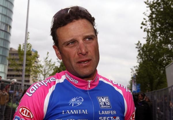 Alessandro Petacchi (Lampre-Farnese Vini) doesn't appear too pleased with his fifth placed finish