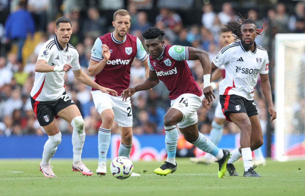 LONDON, ENGLAND - SEPTEMBER 14: West Ham United&#039;s Mohammed Kudus during the Premier League match between Fulham FC and West Ham United FC at Craven Cottage on September 14, 2024 in London, England. (Photo by Rob Newell - CameraSport via Getty Images)