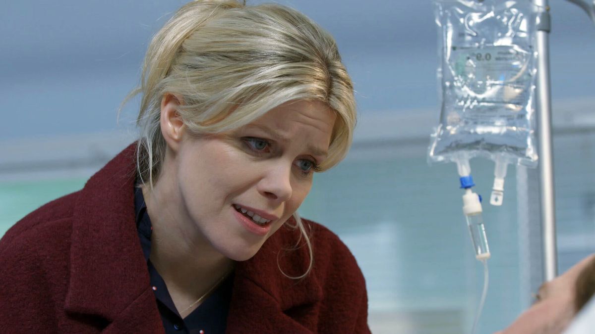 Doctors spoilers: Sid Vere worries about a stroke patient... | What to ...