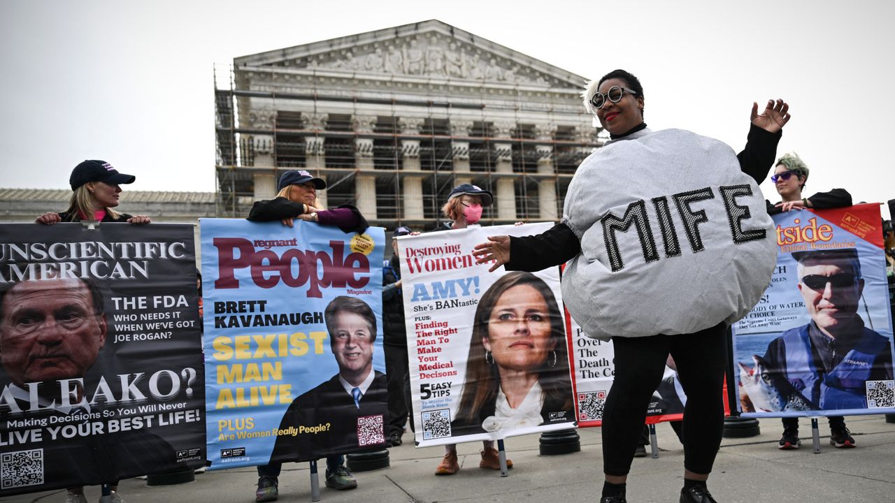 Abortion pill makers ask Supreme Court to lift ban
