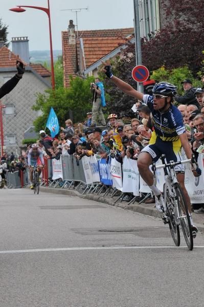 Footon-Servetto's Fabio Felline wins stage two