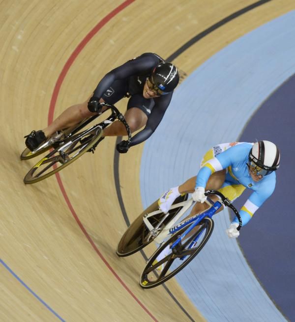 Lyubov Shulika (Ukraine) en route to victory against Natasha Hansen (New Zealand) in a heat of the women's sprint 1/16 finals.