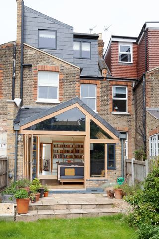 Kitchen diner extension cost: an exterior shot of this modern extension
