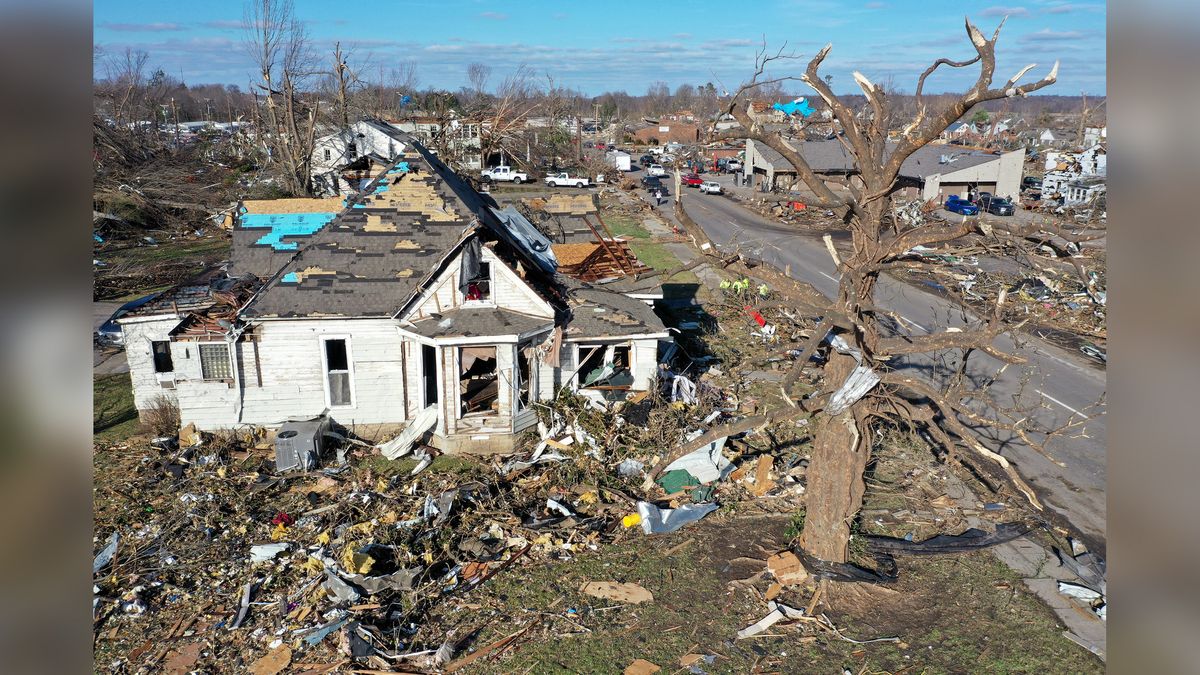 'Deadly December tornado' carved 250-mile path through 4 states