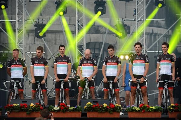 The RadioShack-Nissan team is presented in Li&egrave;ge