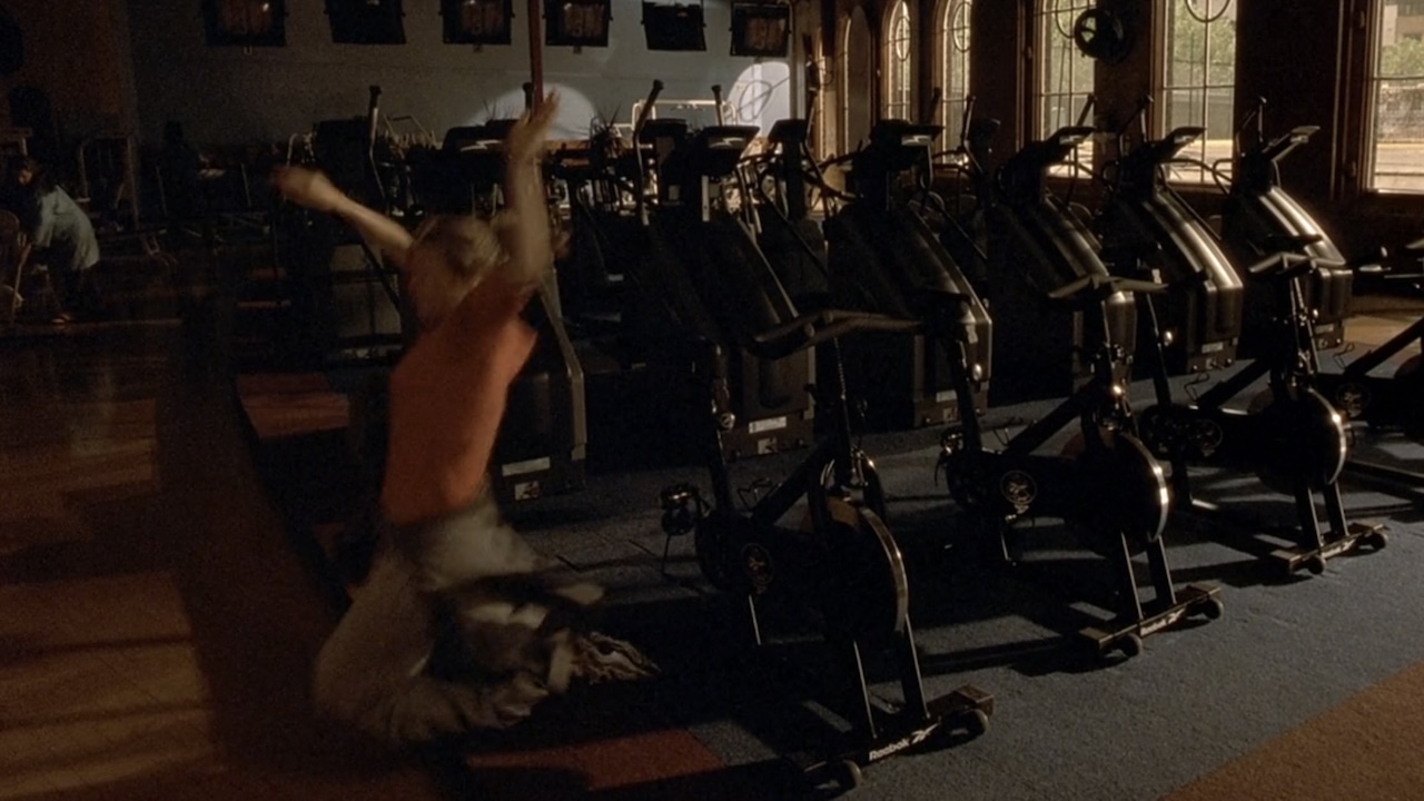 Bridget falling off the treadmill in Bridget Jones's Diary