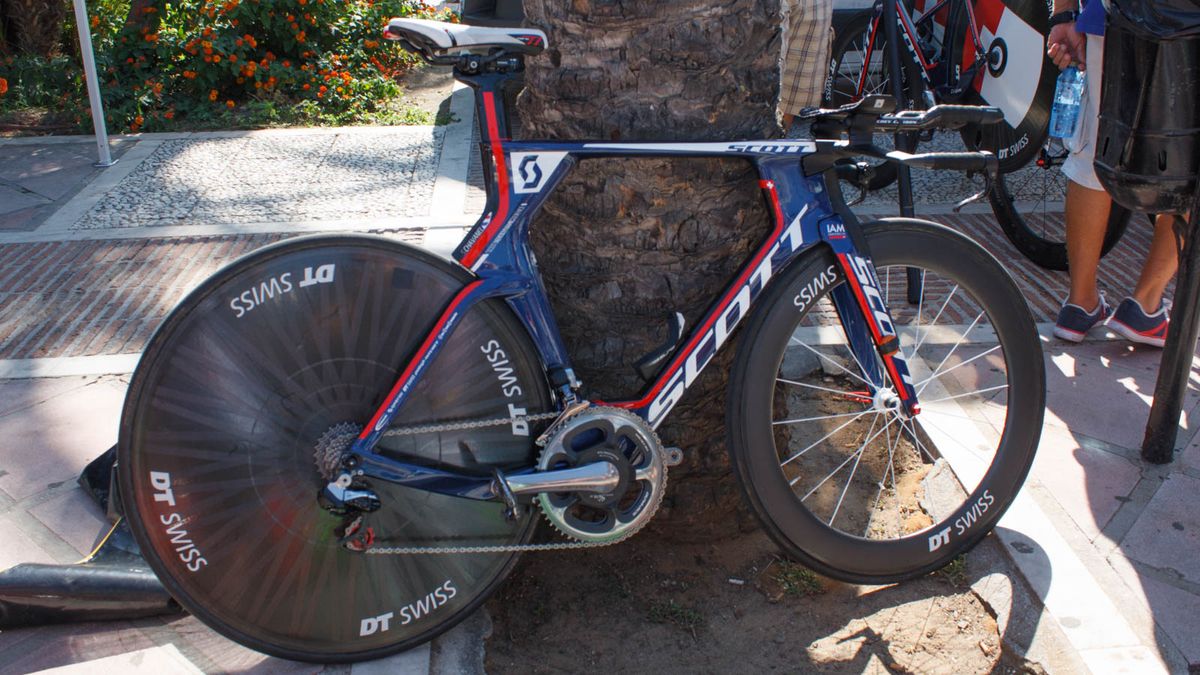 IAM Cycling's Scott Plasma 5s were arguably the best looking TT rigs on show. This is Sylvain Chavanel's bike (Matthew Allen / Immediate Media)