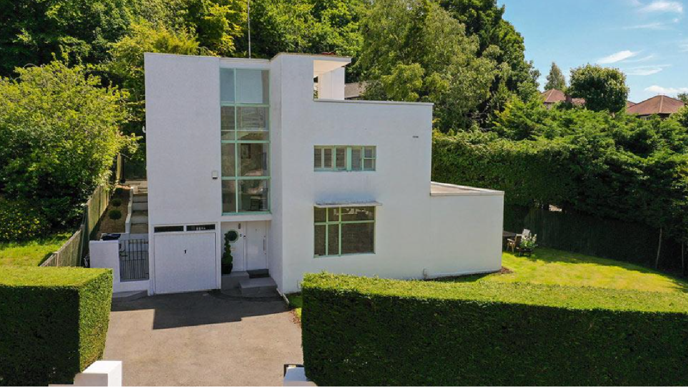 First Sun House, Highover Park, Amersham