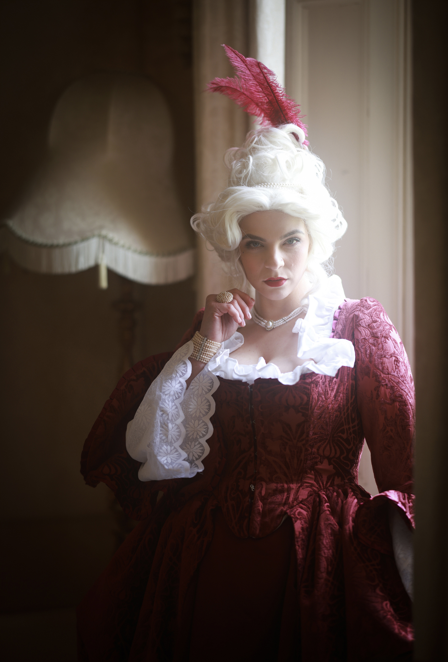 Period portrait taken using the Moment Cinebloom Diffusion Filter on a Canon EOS R5 with Canon RF 85mm f/1.2L USM lens