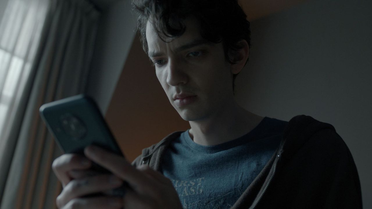 Kodi Smit-McPhee in Disclaimer