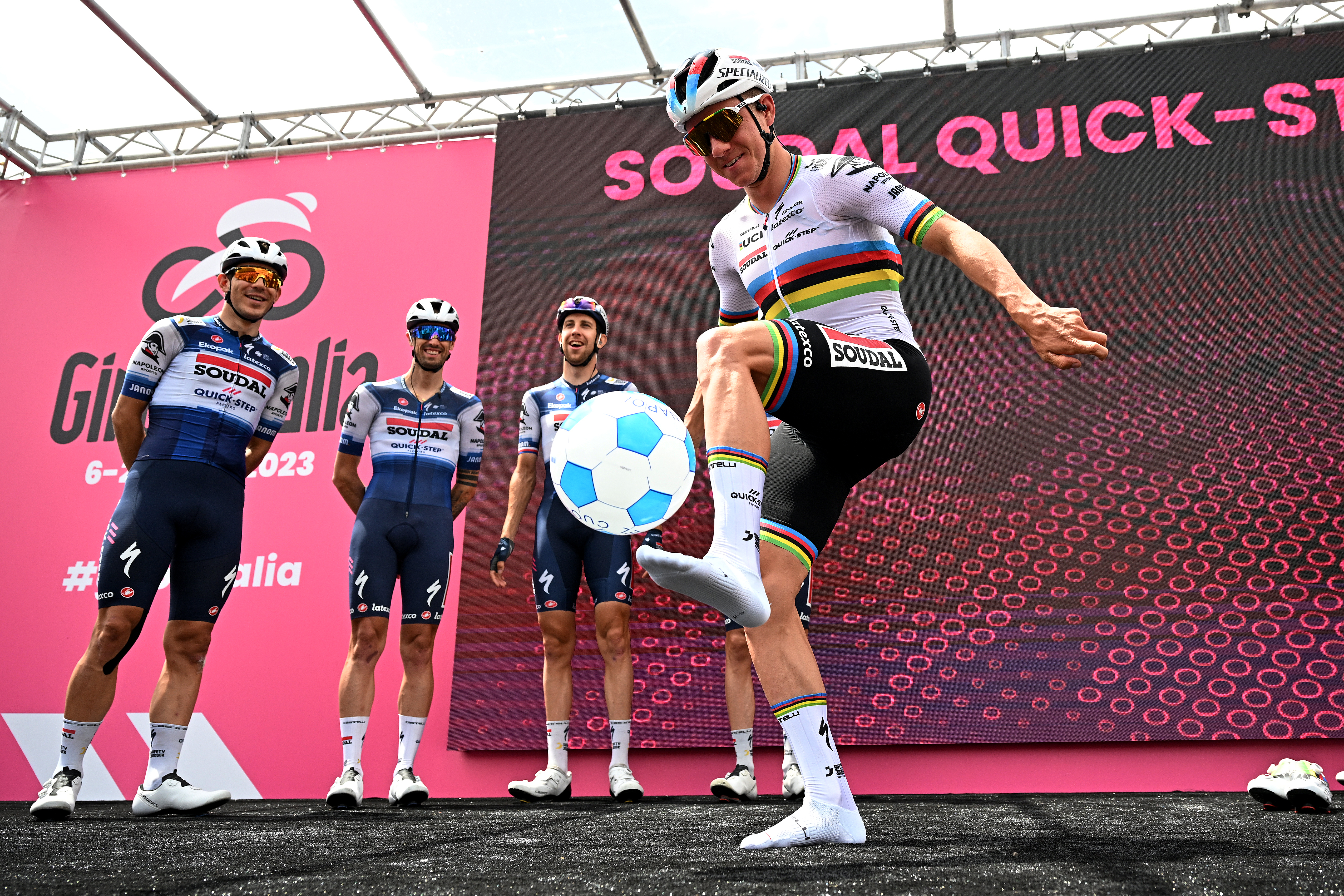 Remco Evenepoel shows off his football skills at the Giro d'Italia 2023