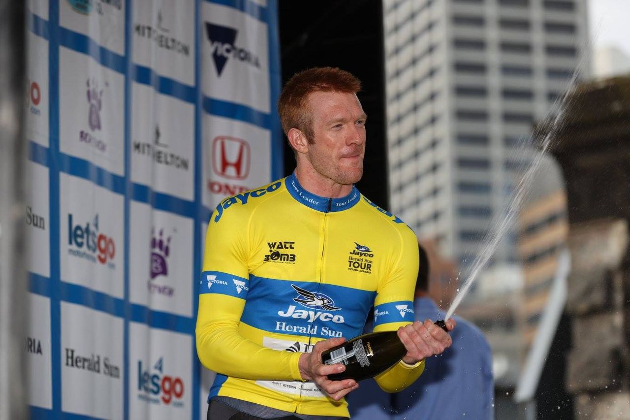 Ed Clancy (JTL Condor) in the leader's yellow jersey