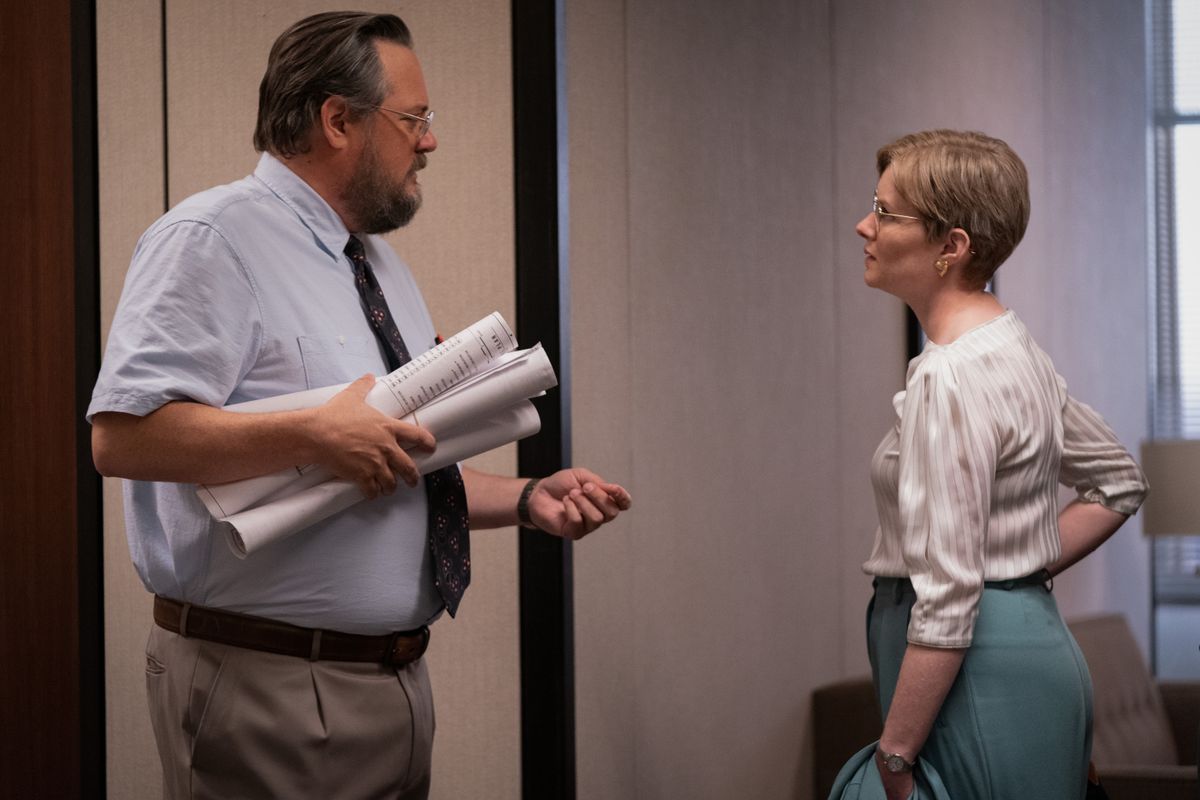Noah Harpster and Wrenn Schmidt in For All Mankind season 3 episode 2