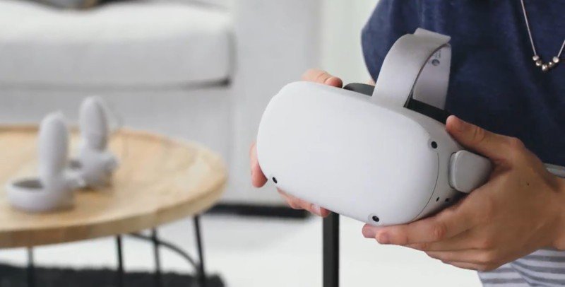 Oculus Quest 2 Leak In Hands