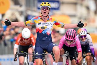'Sometimes it is up to me to bang on the table and say that I am still here' &ndash; Why Lotte Kopecky demanding Milan-San Remo leadership is an ominous sign for the rest of the Classics