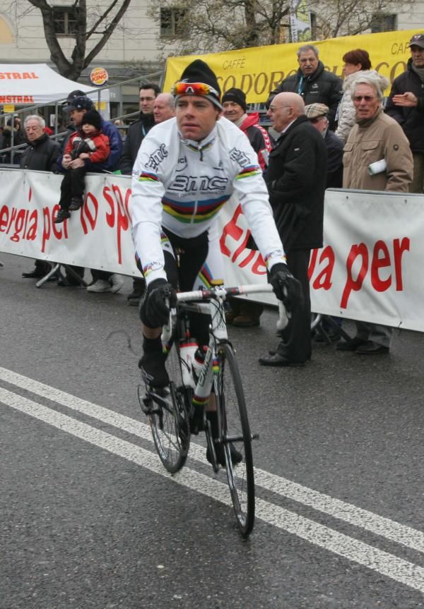 Cadel Evans (BMC Racing Team) makes his way to the start