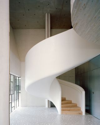 South Yarra House curved staircase