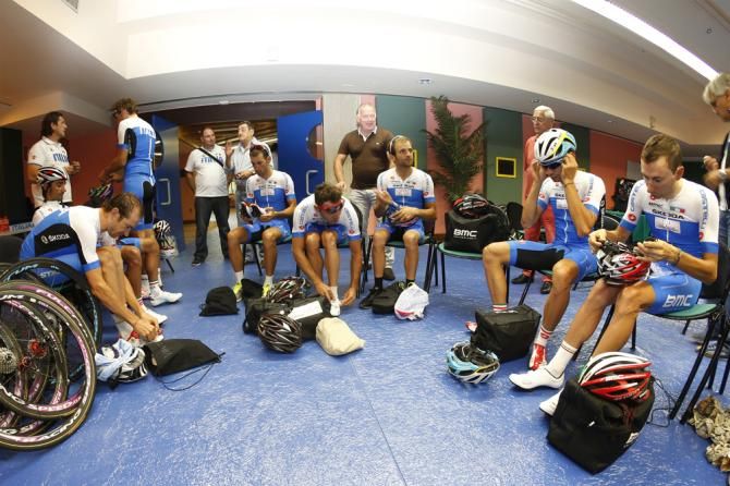 The Italian team prepare for a training ride