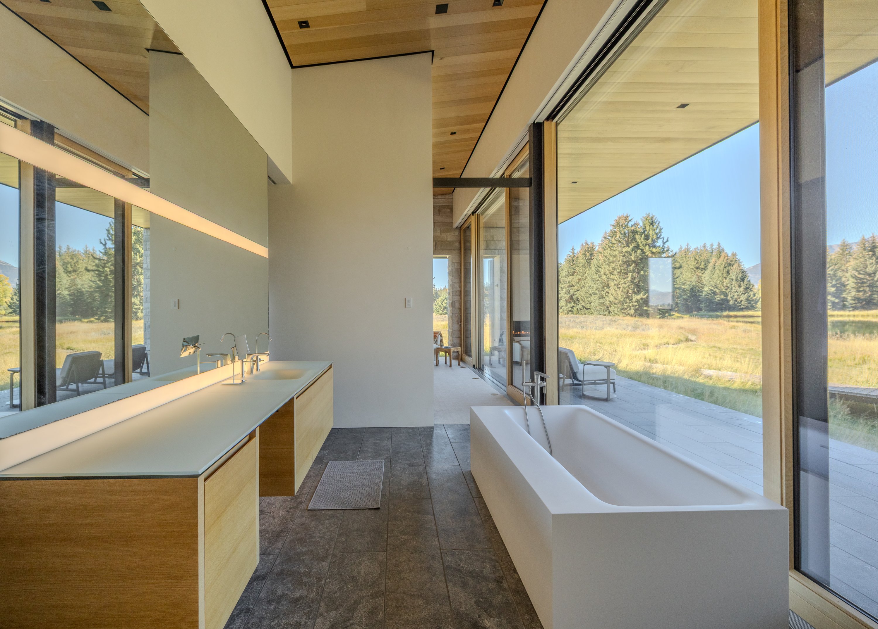 Interior views of the Wapiti Retreat