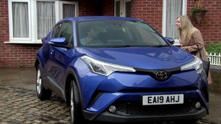 David Platt takes Sarah's car as she tries to talk to him in Coronation Street.