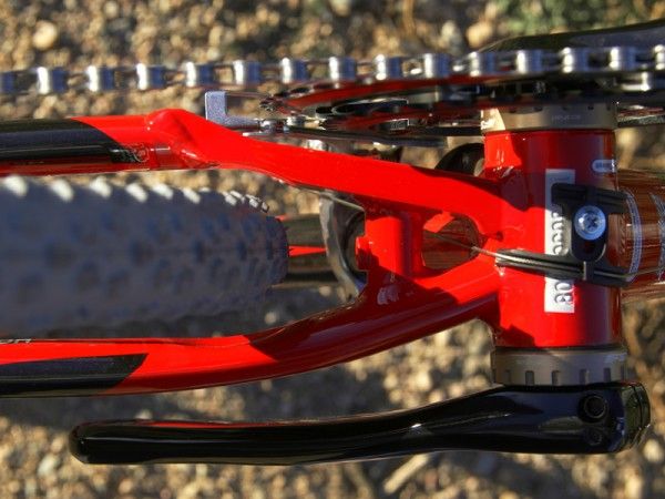 The extruded driveside chainstay yoke leaves gob of room for muck and grime. Fender mounts means the Conquest Team will work well for commuting or foul-weather road riding, too