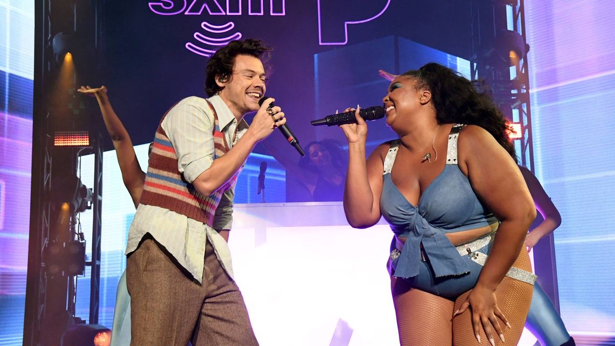 Lizzo a eu une réaction maladroite et hilarante lorsqu'elle a été interrogée sur son amitié avec Harry Styles.