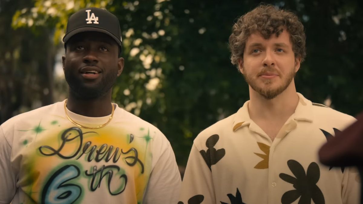 Sinqua Walls and Jack Harlow in White Men Can&#039;t Jump.