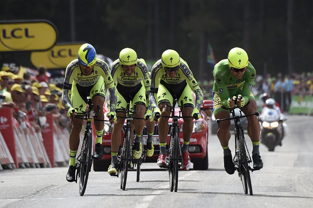 Tinkoff-Saxo come to the line for fourth place, 28" down